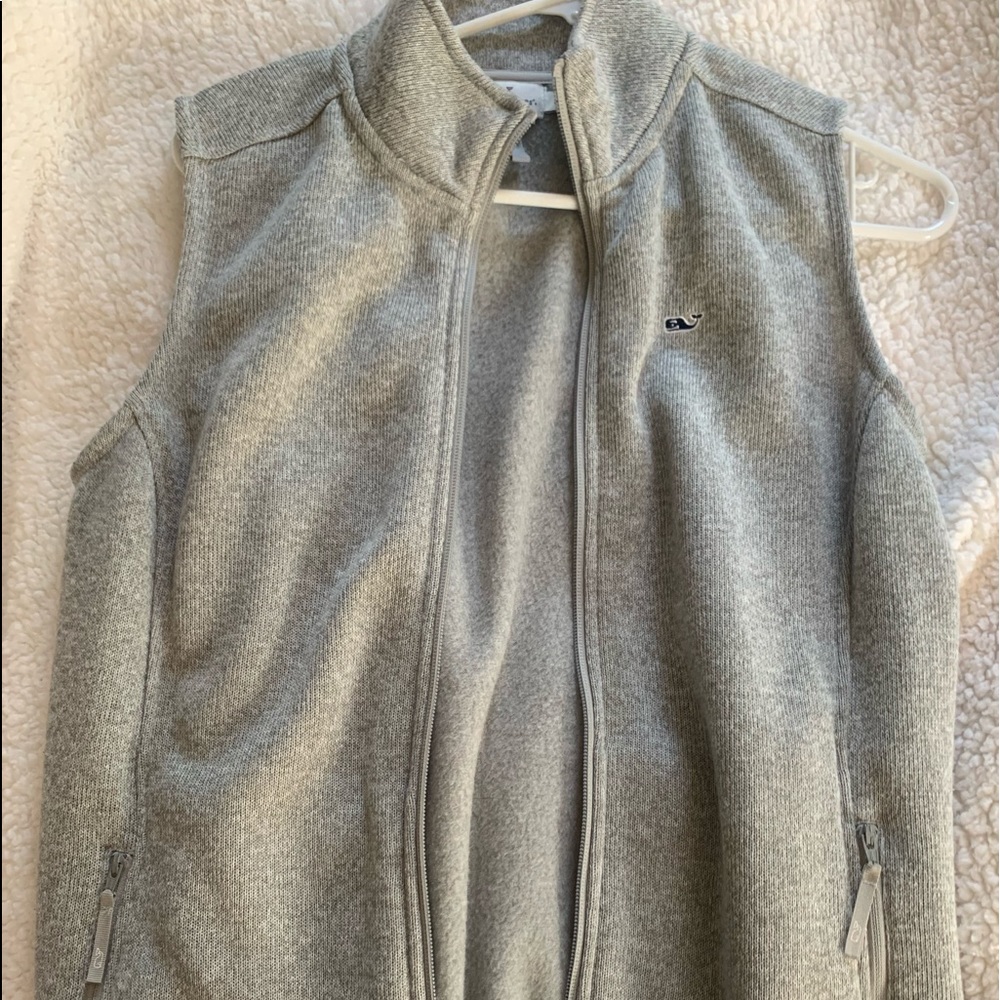 Vineyard vines vest